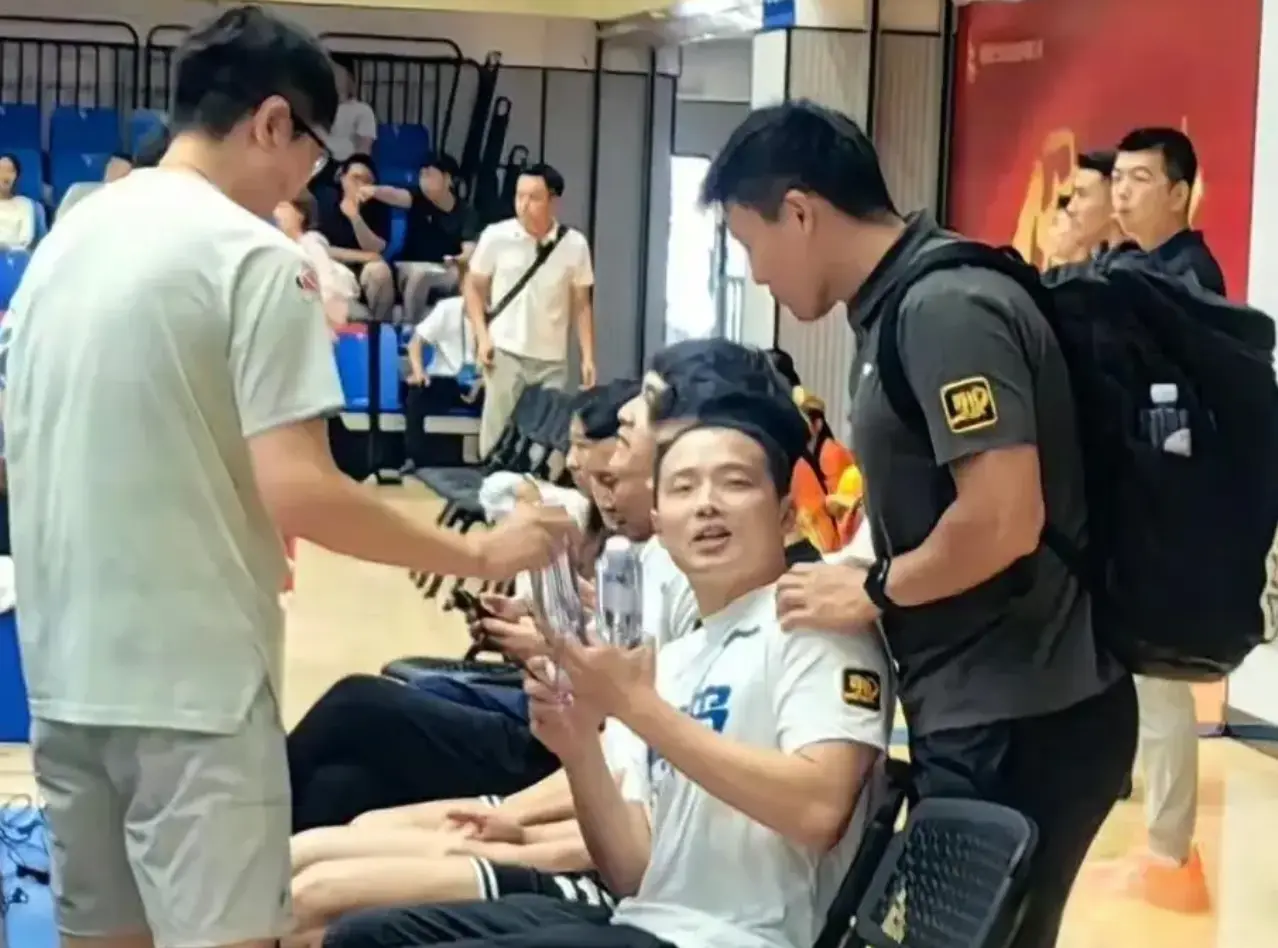 div, 在浙江他就, 这样的操作
